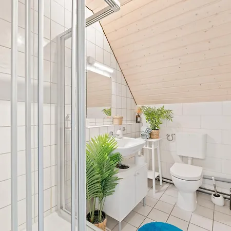 Perouser Wohlfuehloase 公寓 *